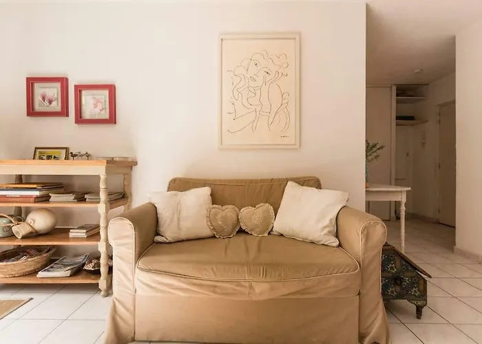 Villa Soraya , Quiet Location With Big Garden Near Beach And Old Town Of Nice