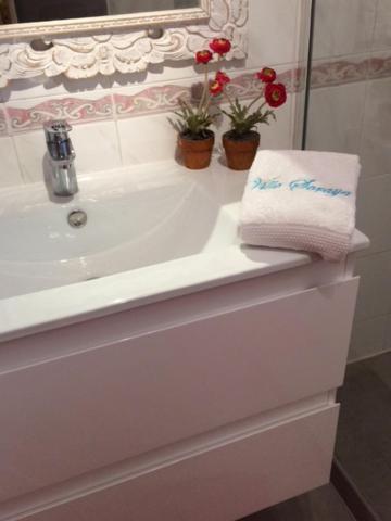 Villa Soraya , Quiet Location With Big Garden Near Beach And Old Town Of Nice Apartment Nizza