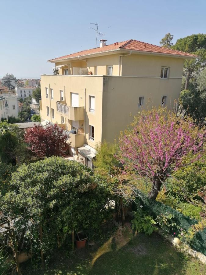 Villa Soraya , Quiet Location With Big Garden Near Beach And Old Town Of Nice Apartment Nizza